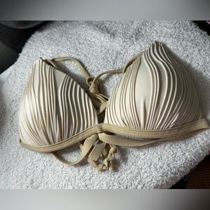 ☀️Elegant Cream Bikini Top